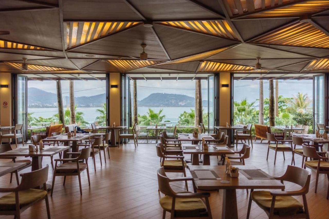 Oceanfront Beach Resort - Sha Extra Plus Patong Екстериор снимка The Deck